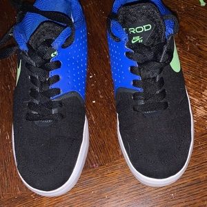 Nike sb size 4